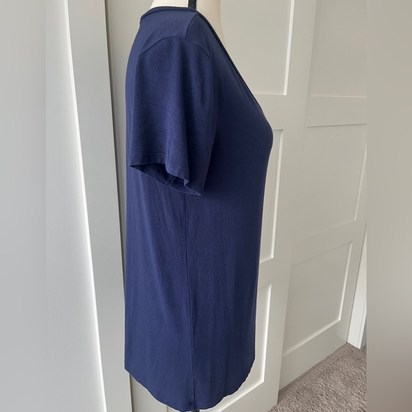 Halogen Women's Size Small Navy Blue Short sleeved V-neck T-Shirt. - Picture 5 of 5